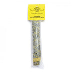 Bâton purificateur 3 Rois en herbes séchées ficelées de jaune, emballé dans un sachet plastique transparent avec étiquette jaune.