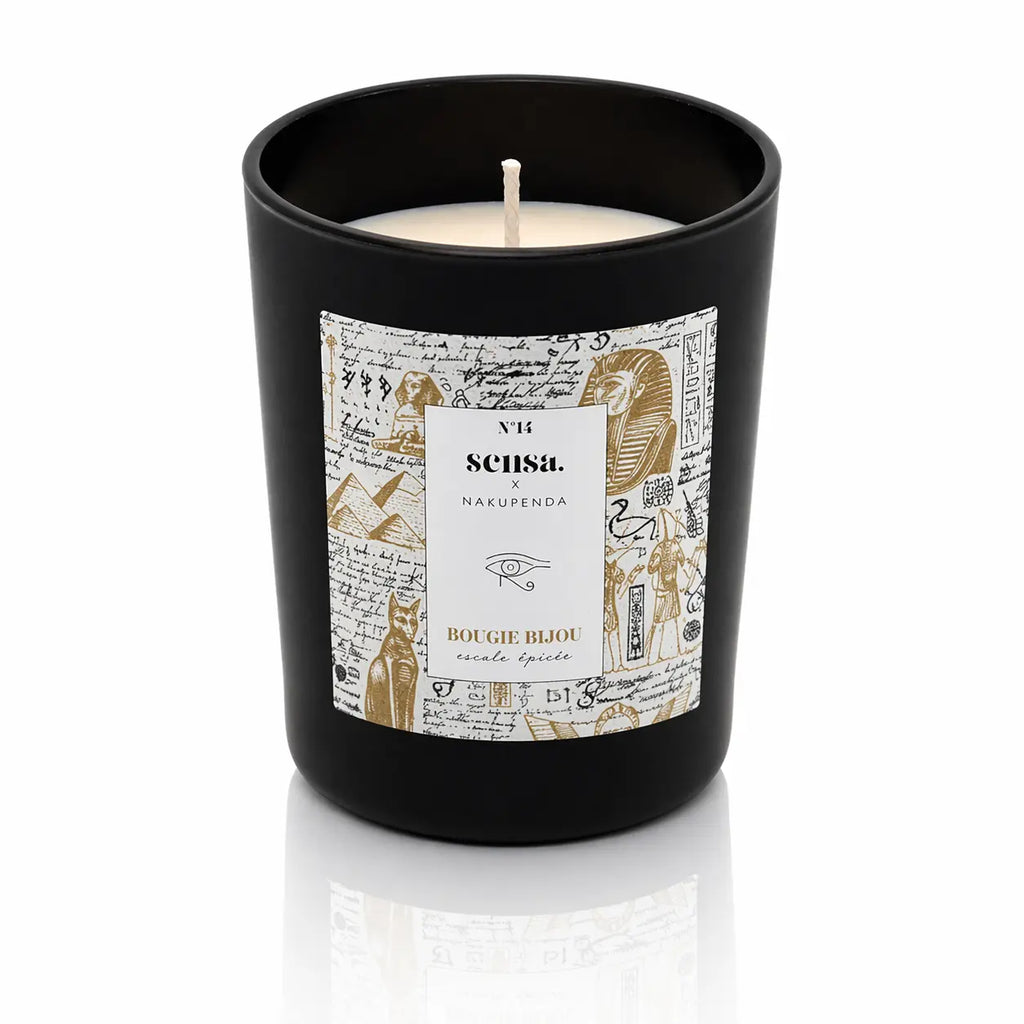 Bougie bijou Sensa x Nakupenda n°14 Escale Épicée Égypte dans un pot noir mat avec étiquette hiéroglyphes.