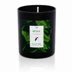 Bougie bijou Sensa x Nakupenda n°8 Escale Costa Rica dans son pot noir mat au design tropical.