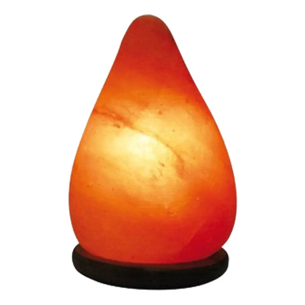 Lampe de sel rose de l'Himalaya taillée en forme de goutte allumée sur un socle en bois rond